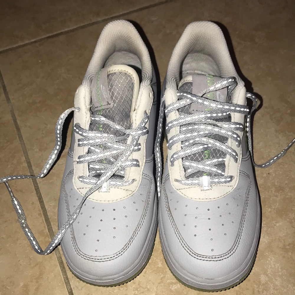 Boys sneakers